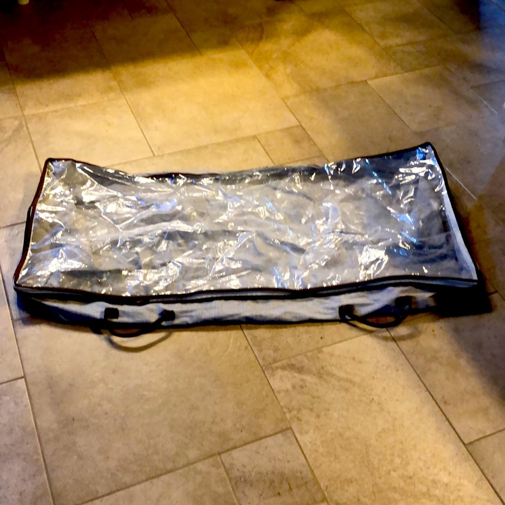 Canopy storage zip-up